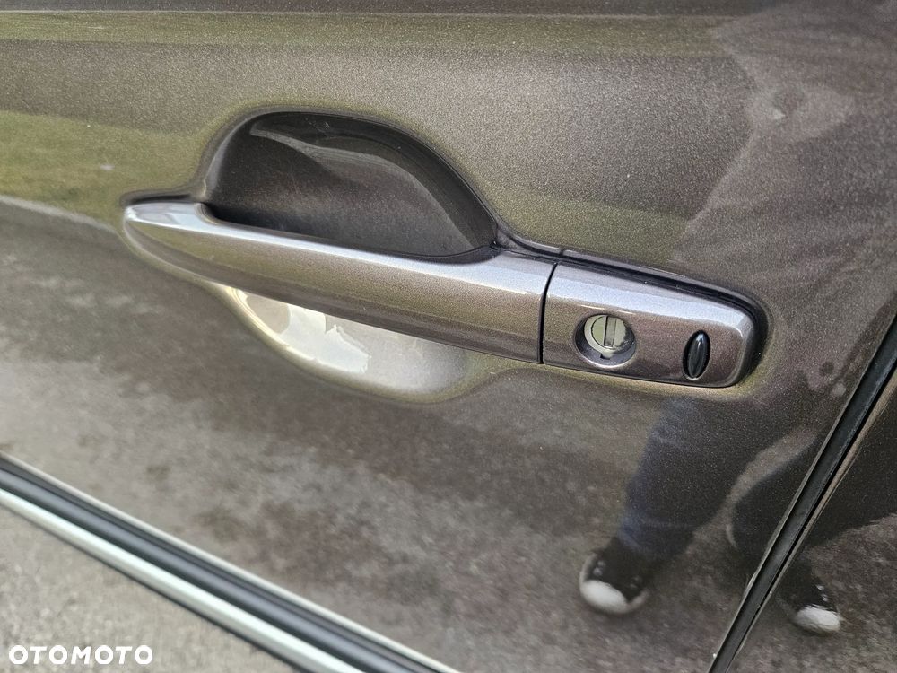 Mitsubishi Outlander 2.0 City Style 2WD - 20