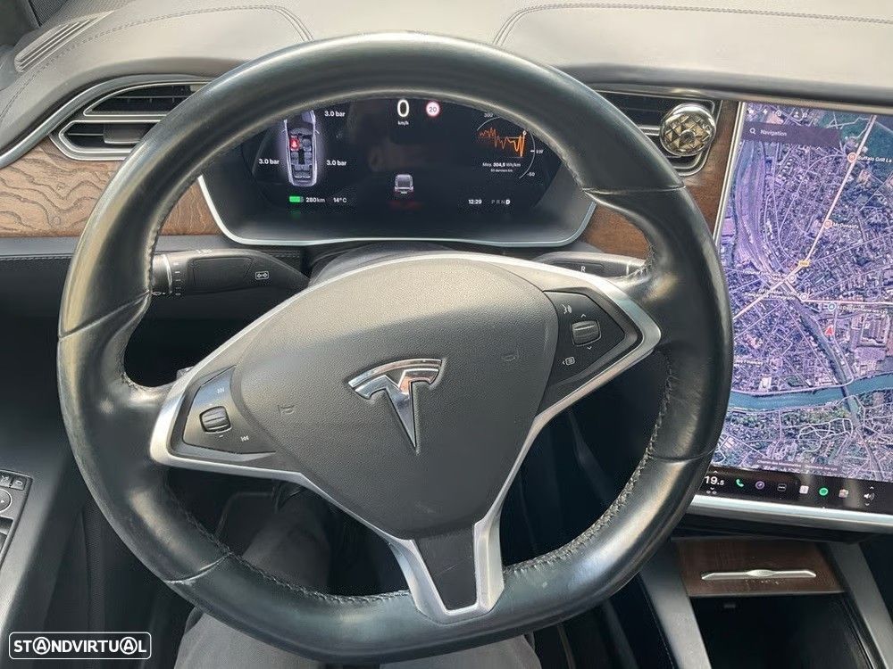 Tesla Model X 100D - 8