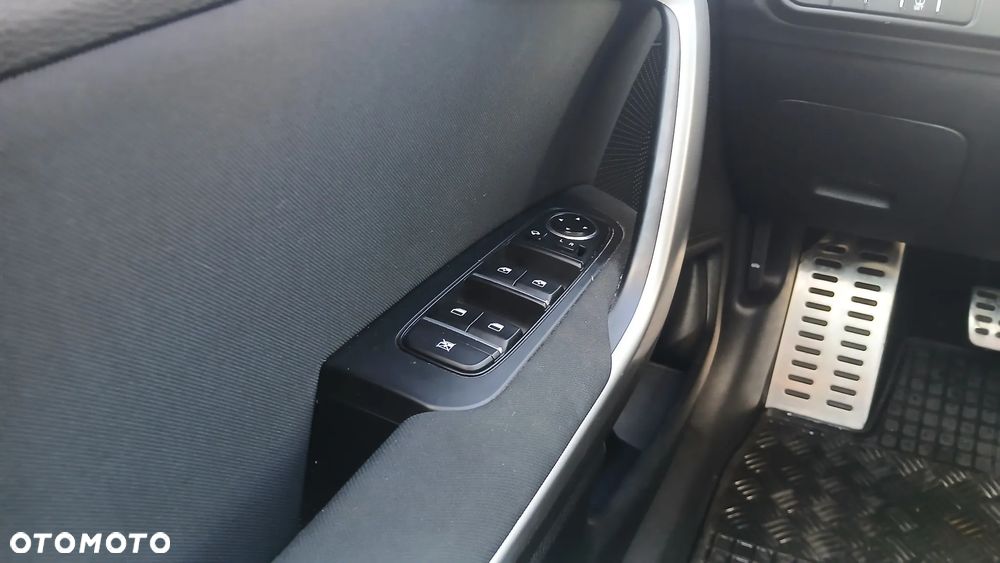 Kia Ceed - 16
