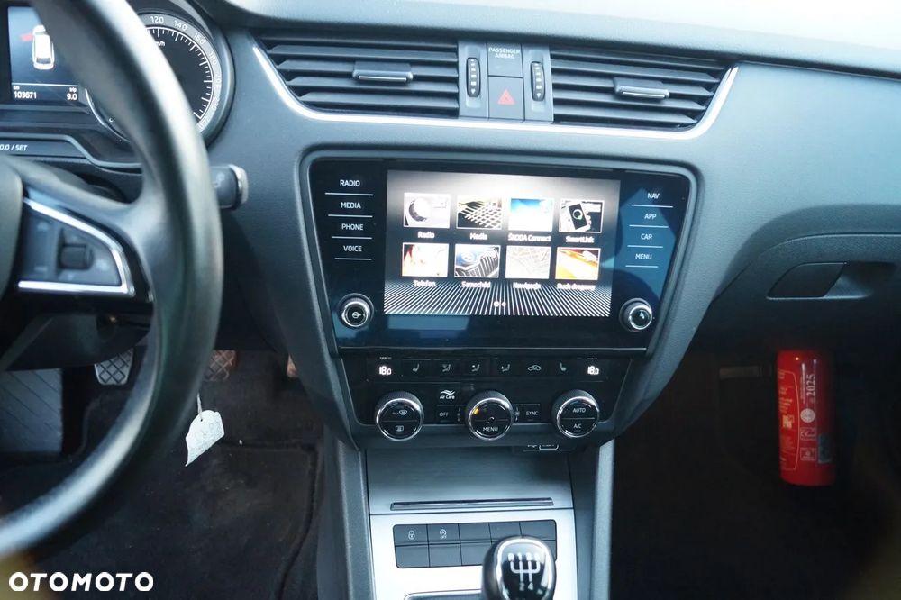Skoda Octavia - 16