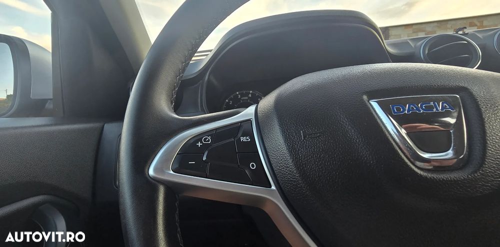Dacia Duster ECO-G 100 Prestige Plus - 26