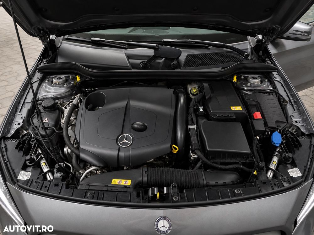Mercedes-Benz GLA - 17