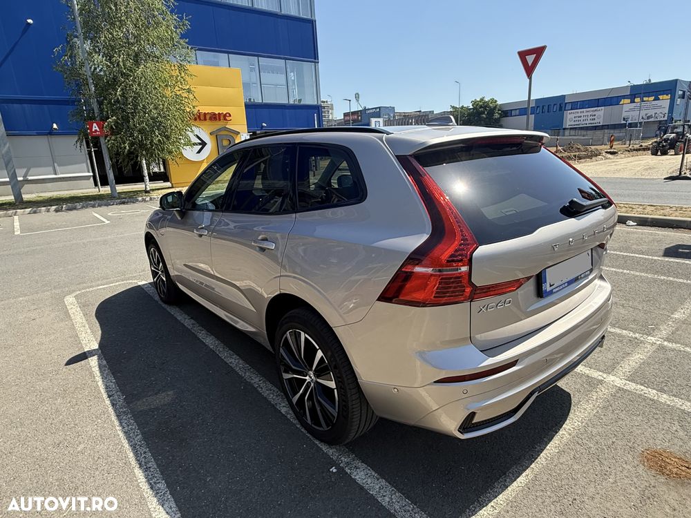 VOLVO XC60 2023 — imagine 7