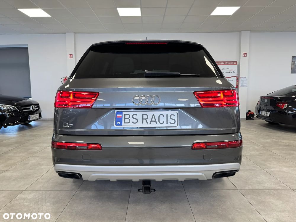Audi Q7 - 30