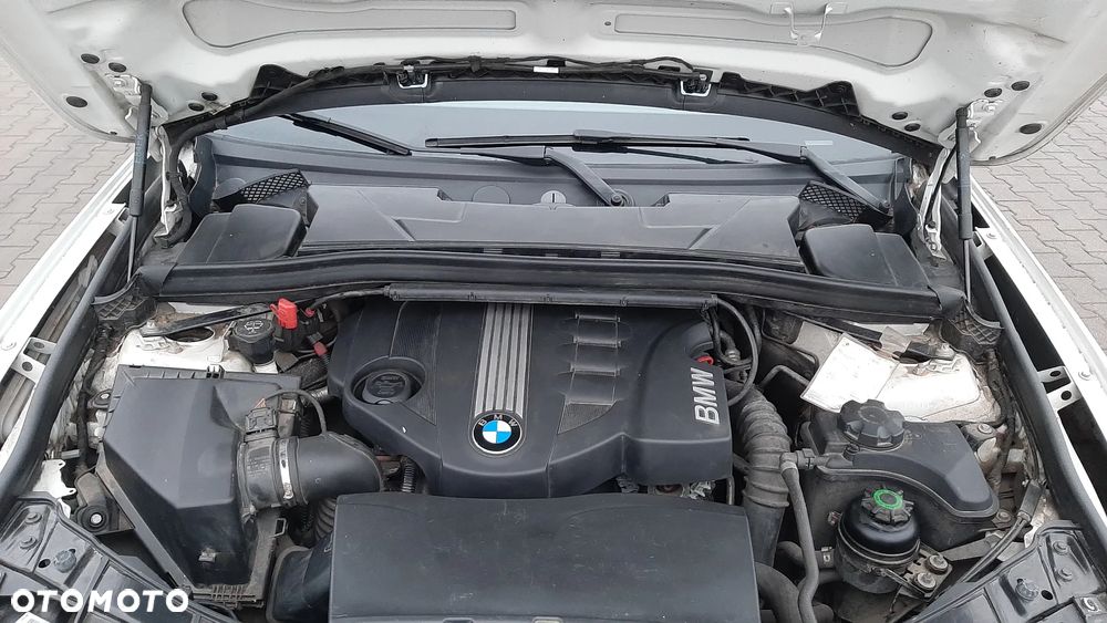 BMW X1 sDrive20d - 12