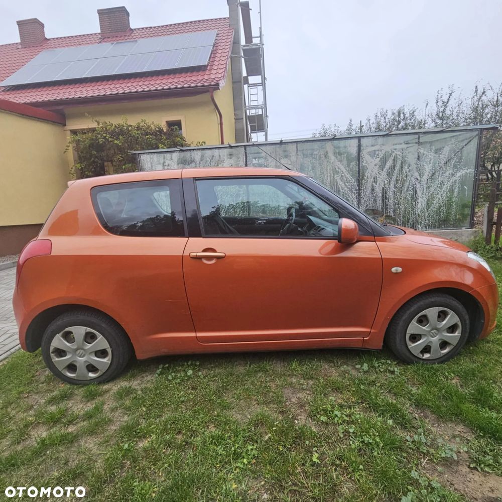 Suzuki Swift - 6