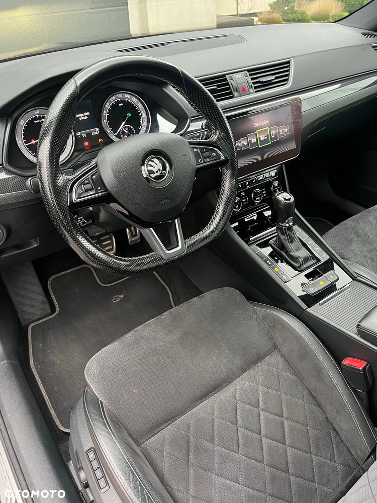 Skoda Superb 2.0 TDI 4x4 DSG SportLine - 11