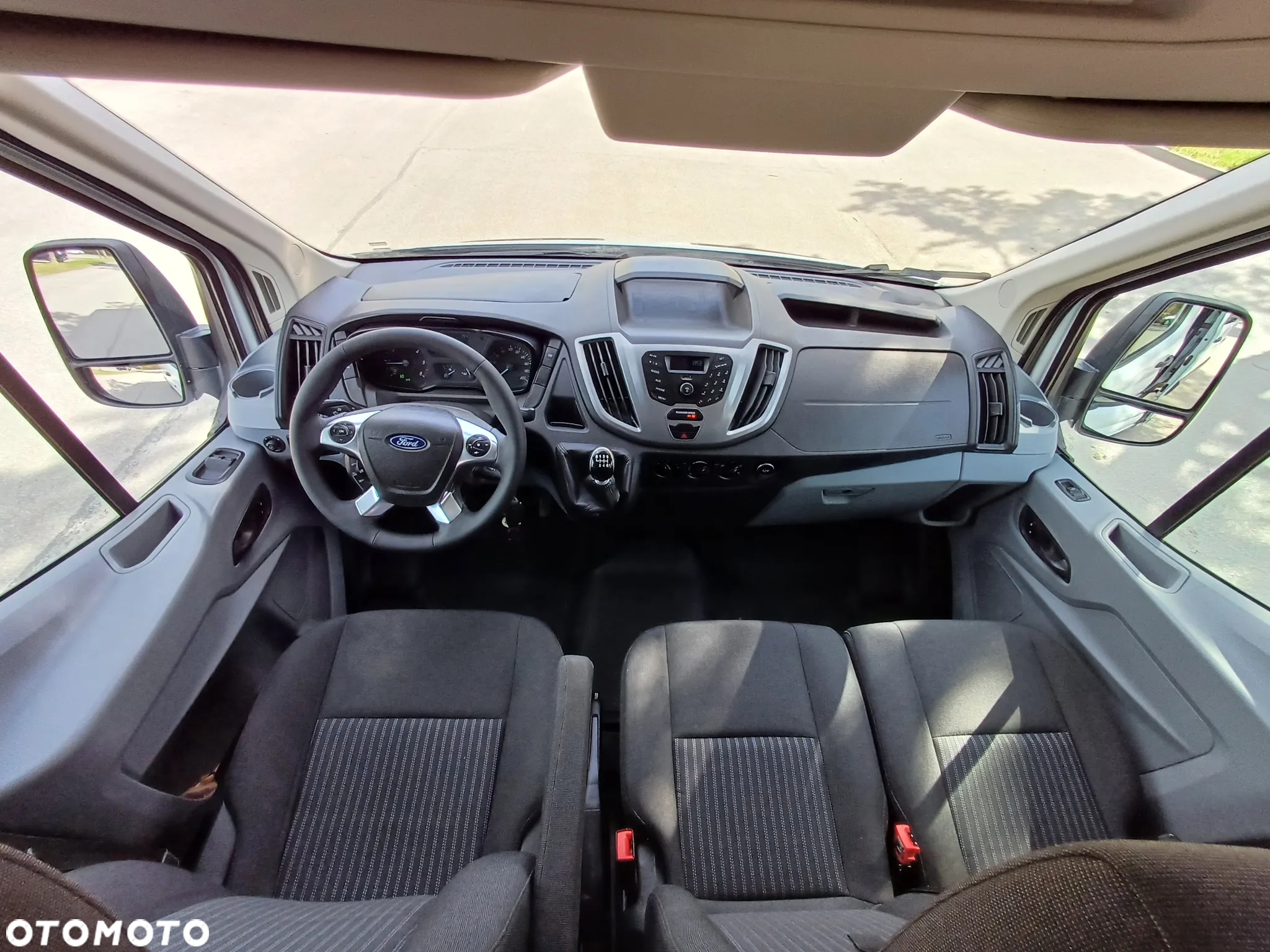 Ford Transit - 26
