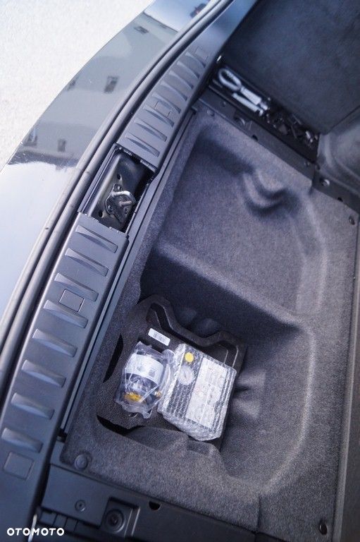 BMW Seria 3 318i Edition Exclusive - 37