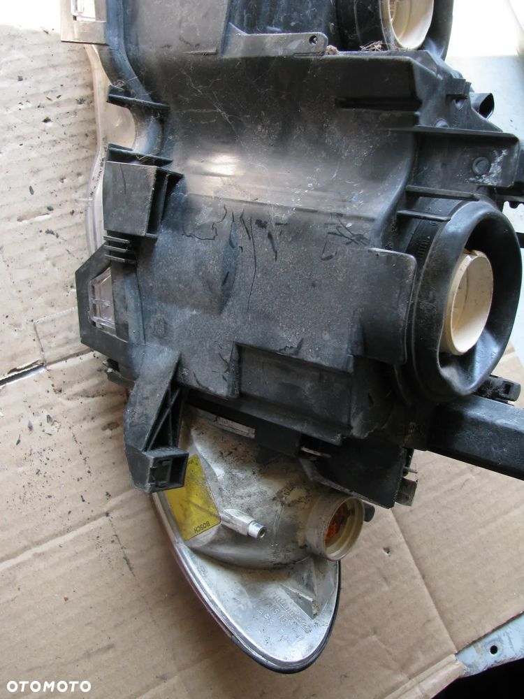 LAMPA PRAWA PRZEDNIA BMW E46 SEDAN - 13