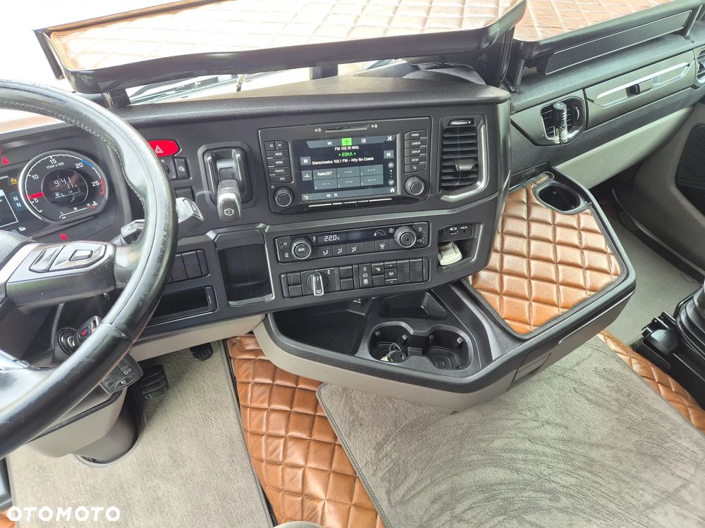 Scania R450 bardzo bogata RETARDER nowe sprzęgło Salon PL 1250l ZBIORNIKI STANDARD - 33