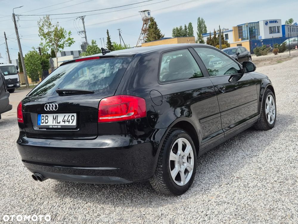 Audi A3 3-drzwiowe 1.4 TFSI Ambition - 11