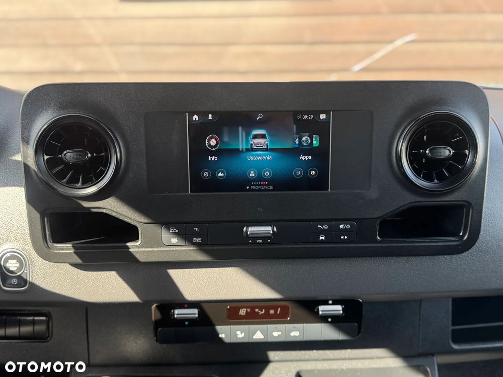 Mercedes-Benz SPRINTER - 36