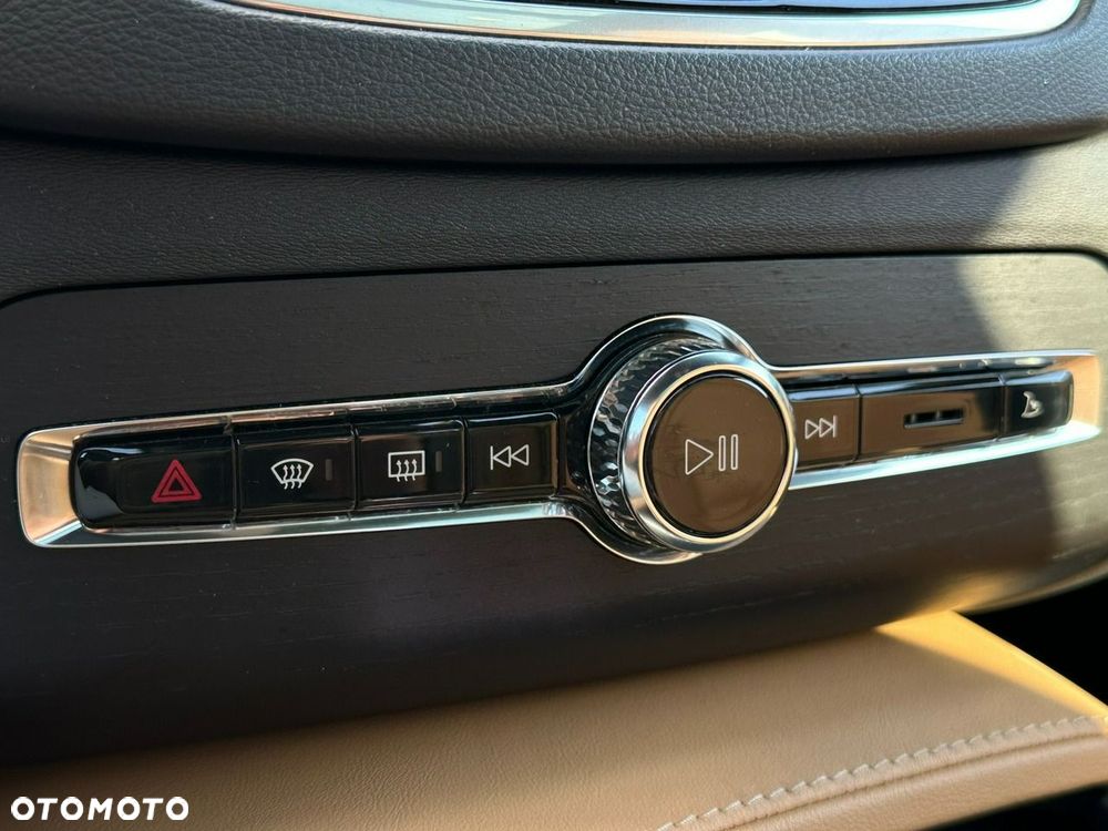 Volvo XC 90 B5 D AWD Ultimate Bright 7os - 28