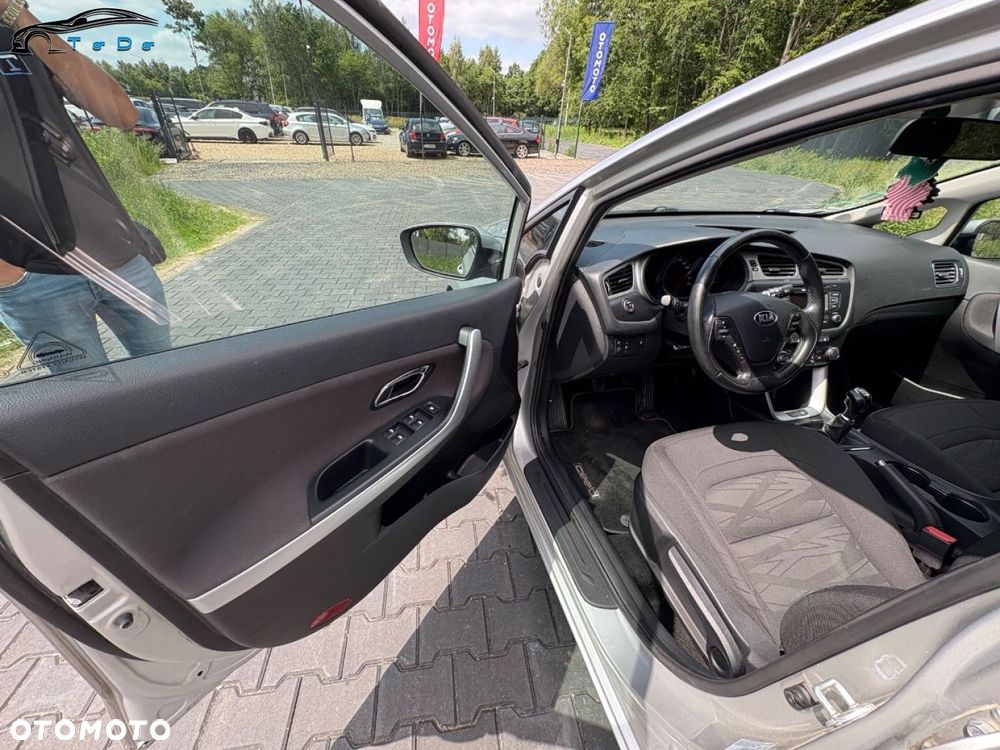 Kia Ceed - 28