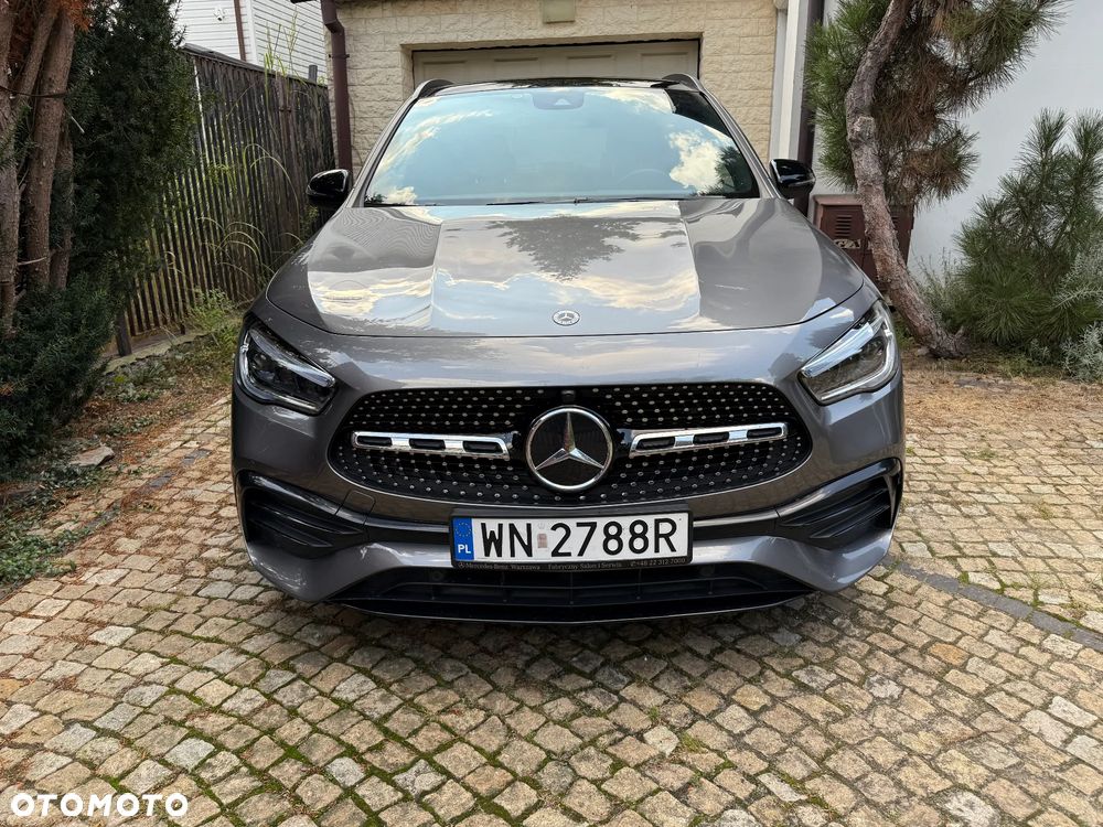 Mercedes-Benz GLA - 5