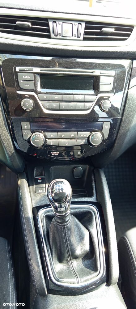Nissan Qashqai 1.2 DIG-T N-Connecta - 17