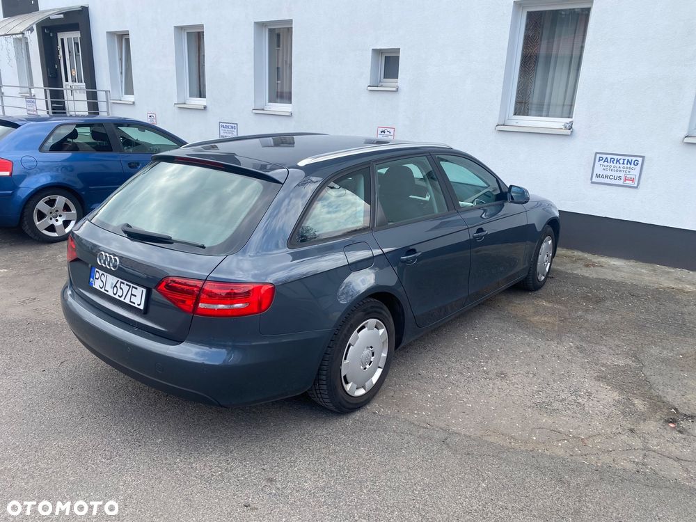 Audi A4 Avant - 4