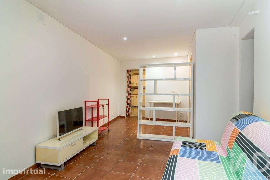 Apartamento T1 em Santa Maria Maior - Grande imagem: 3/16