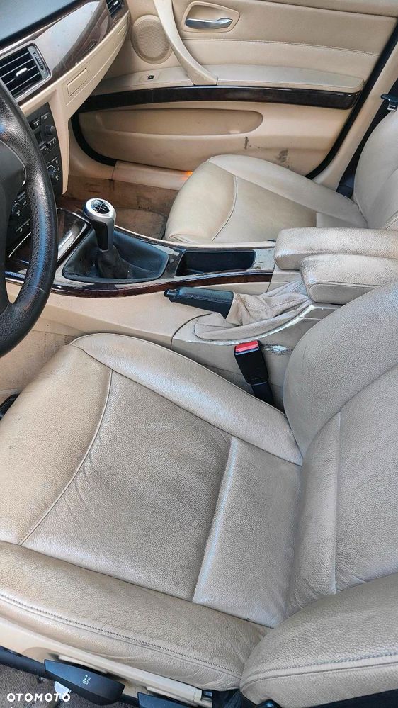 BMW Seria 3 325i - 5