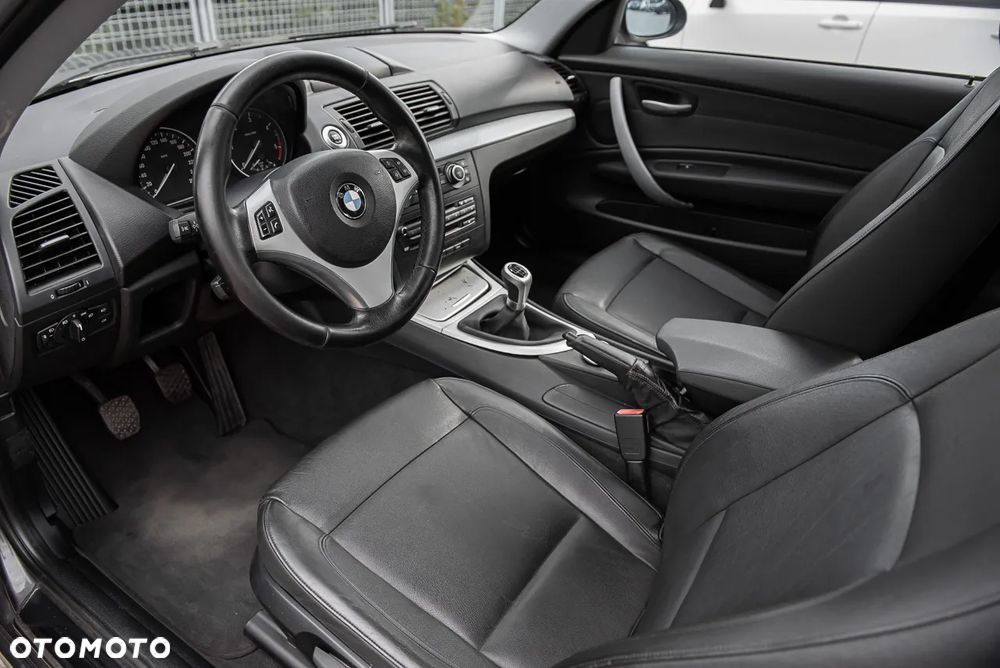 BMW Seria 1 120d DPF Edition Sport - 15