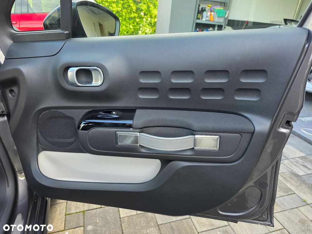 Citroën C3 1.2 PureTech Shine S&S EAT6 - 22