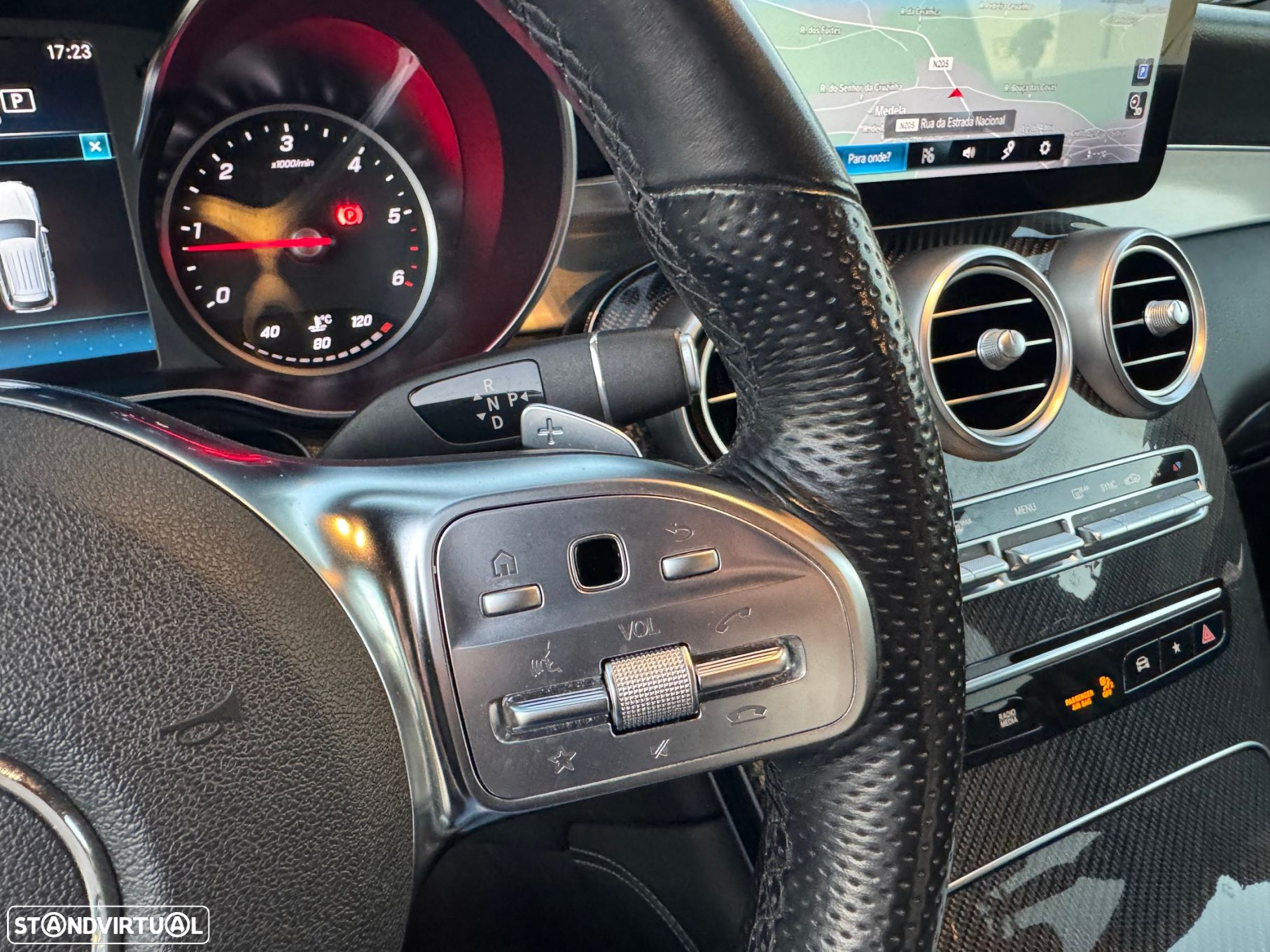 Mercedes-Benz GLC 220 d 4Matic 9G-TRONIC AMG Line - 19