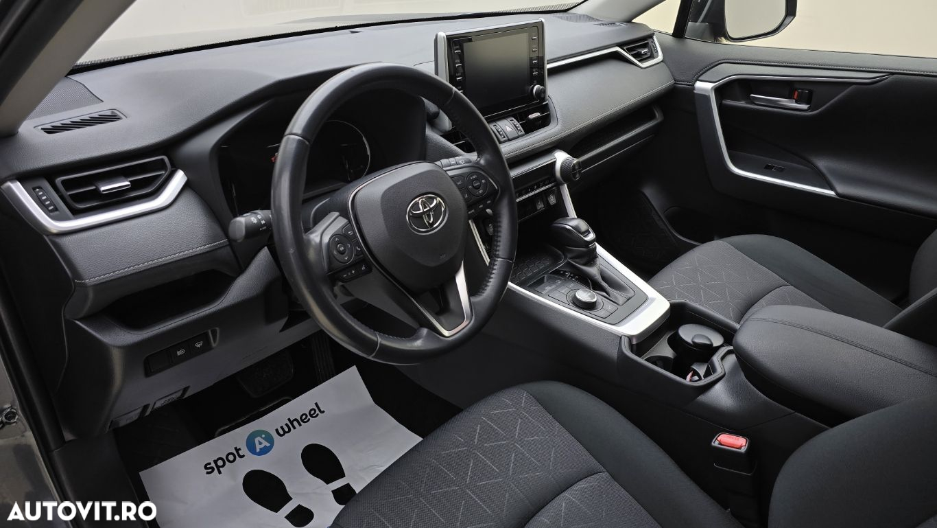 Toyota RAV4 - 13
