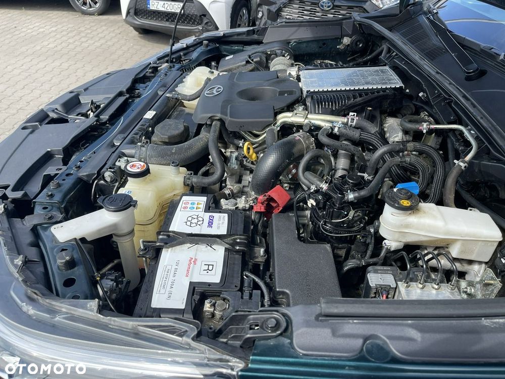 Toyota Hilux 4x4 Double Cab Autm Executive - 16