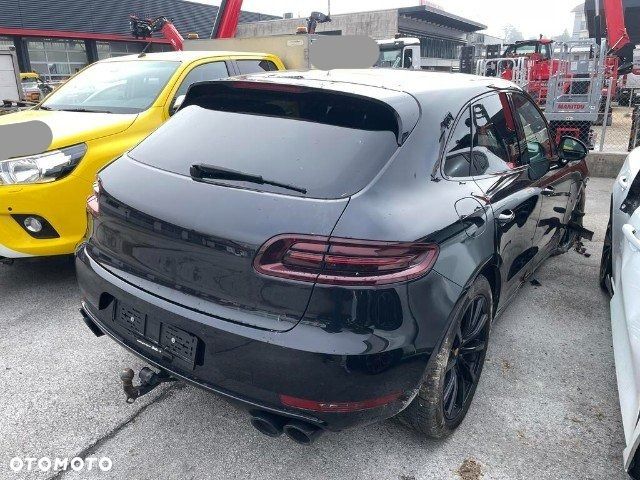 Porsche Macan Turbo PDK - 2