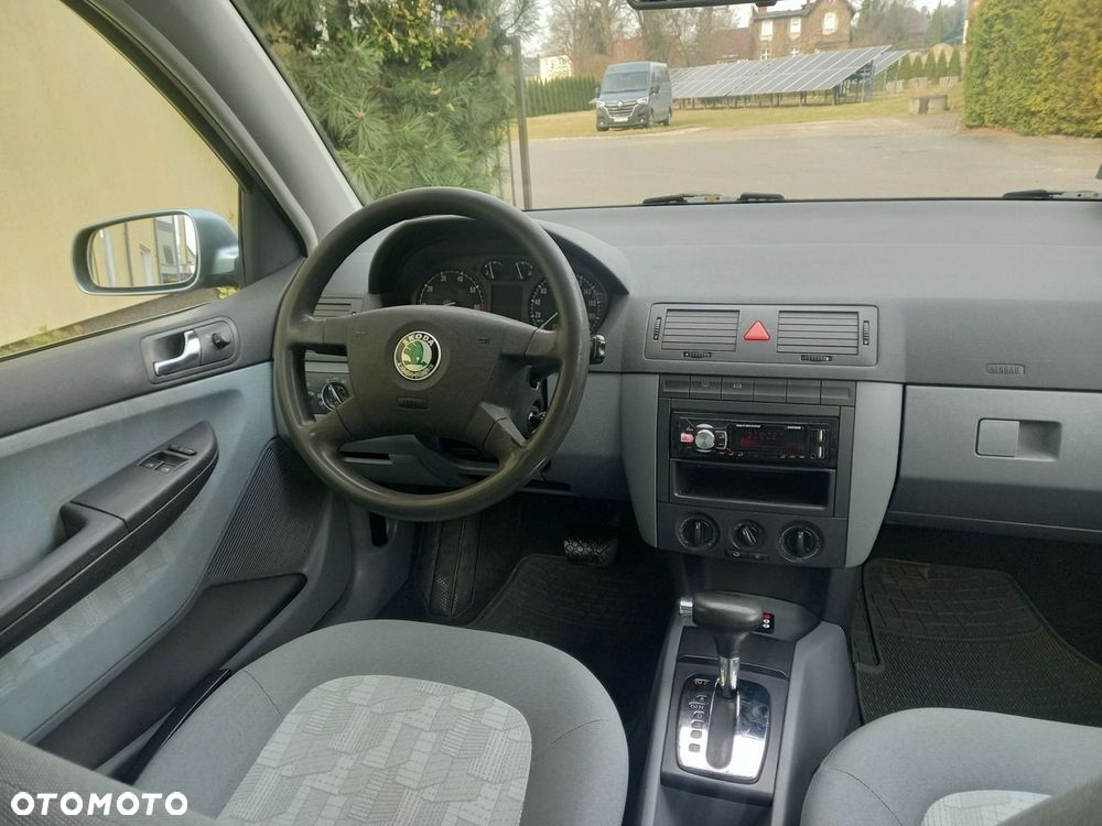 Skoda Fabia 1.4 16V Automatik Elegance - 24