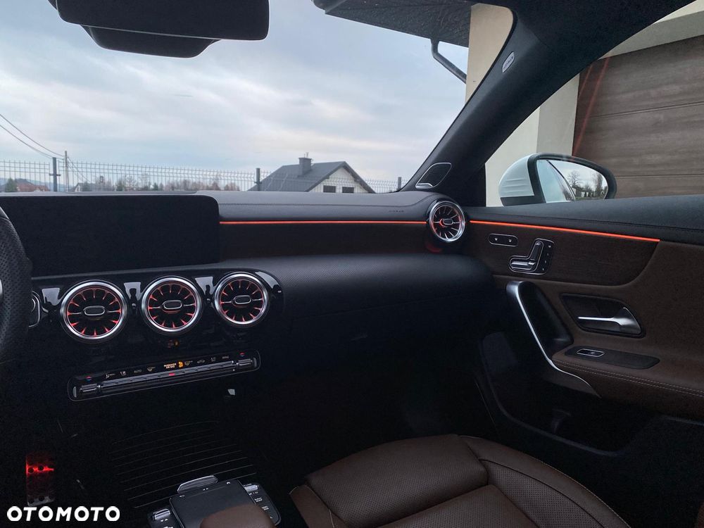 Mercedes-Benz CLA 220 d 4-Matic AMG Line 8G-DCT - 27