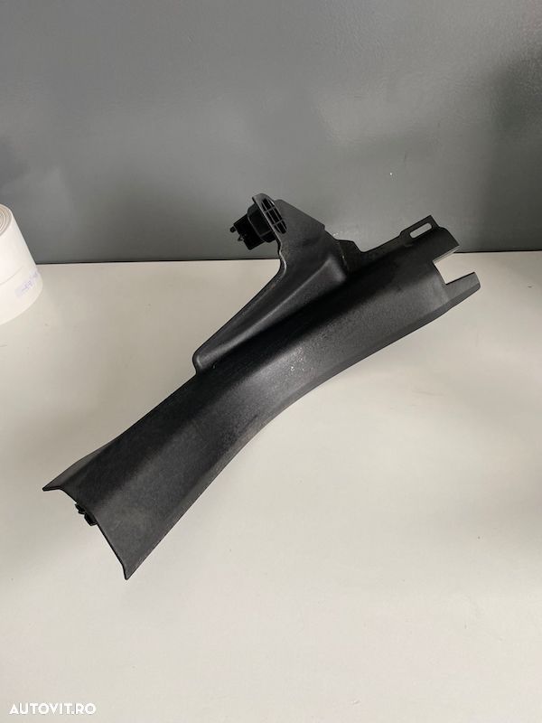 Ornament prag interior stanga spate VOLVO XC60 2018+ 31426897 31448016