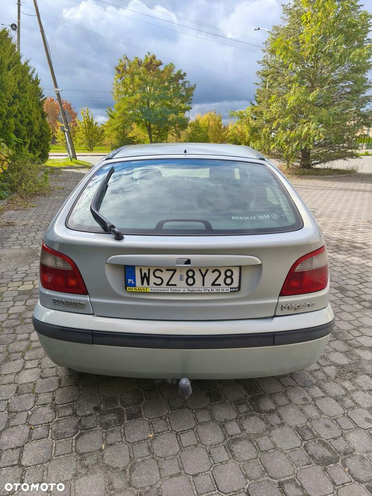 Renault Megane - 18