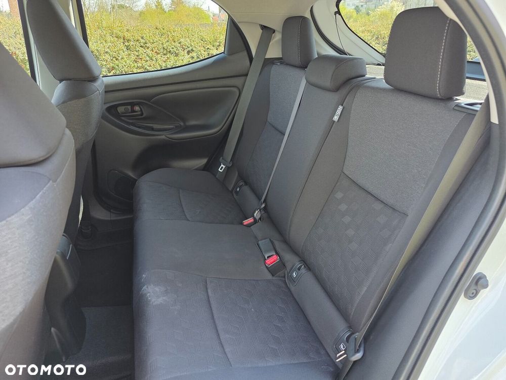 Toyota Yaris Hybrid 1.5 Style - 19