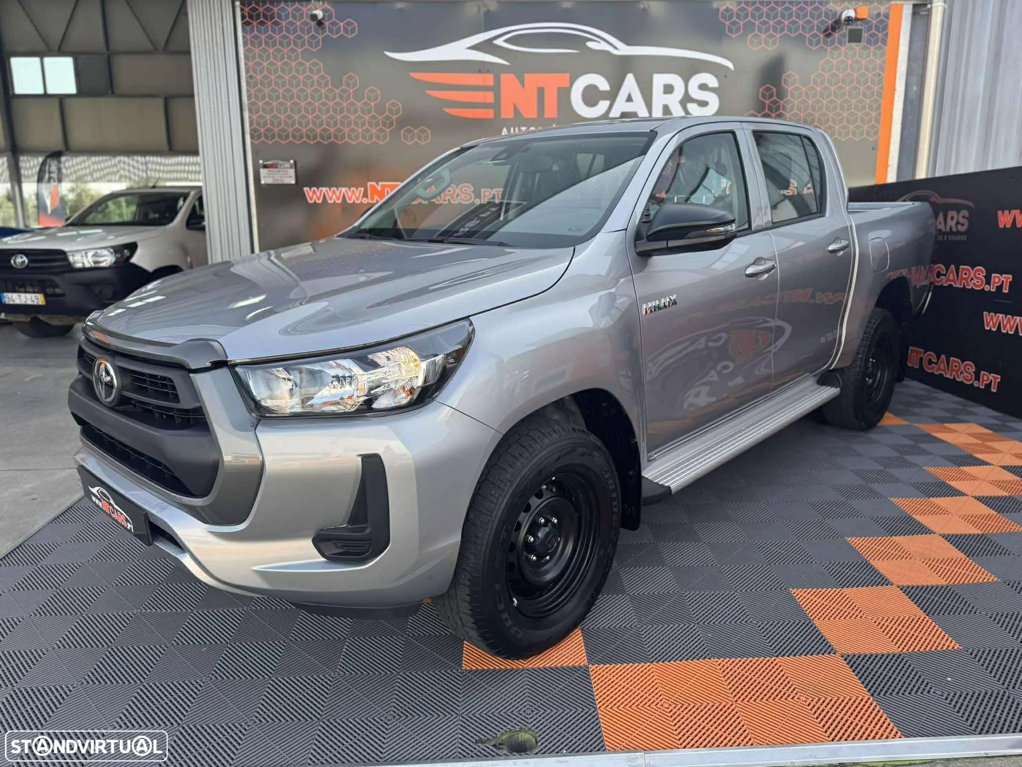 Toyota Hilux 4x4 Cabine Dupla Duty - 1