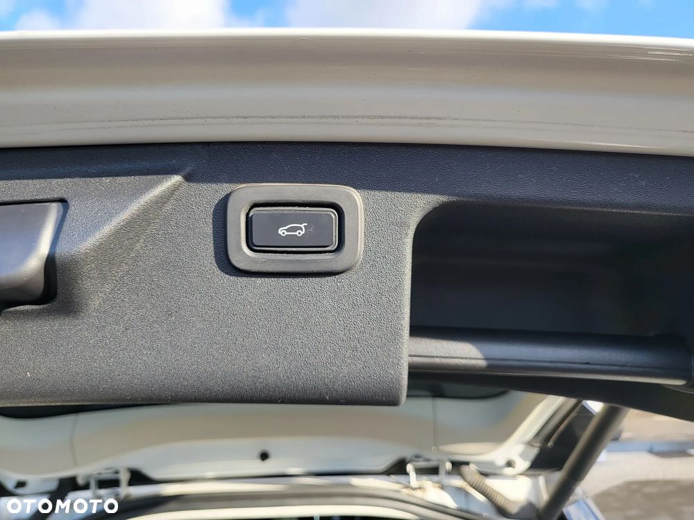 Land Rover Discovery Sport 2.0 SD4 HSE - 22