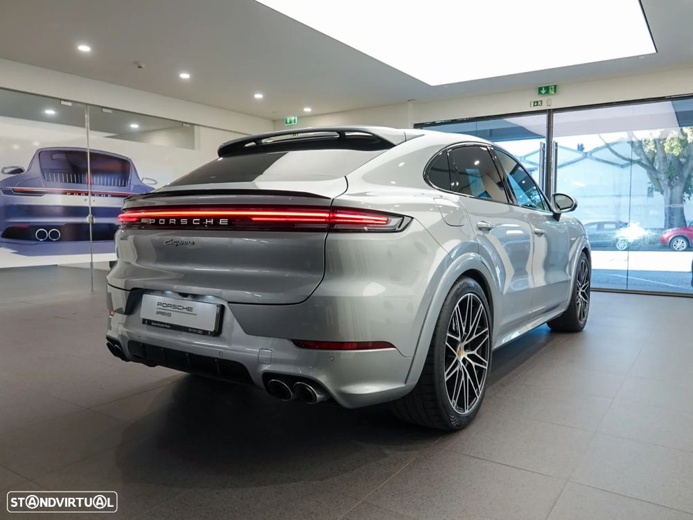 Porsche Cayenne Coupé E-Hybrid - 7