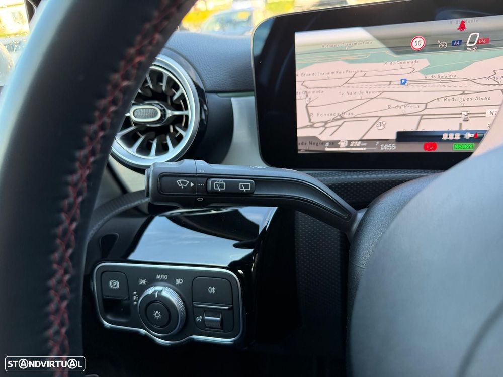 Mercedes-Benz A 250 e AMG Line - 19