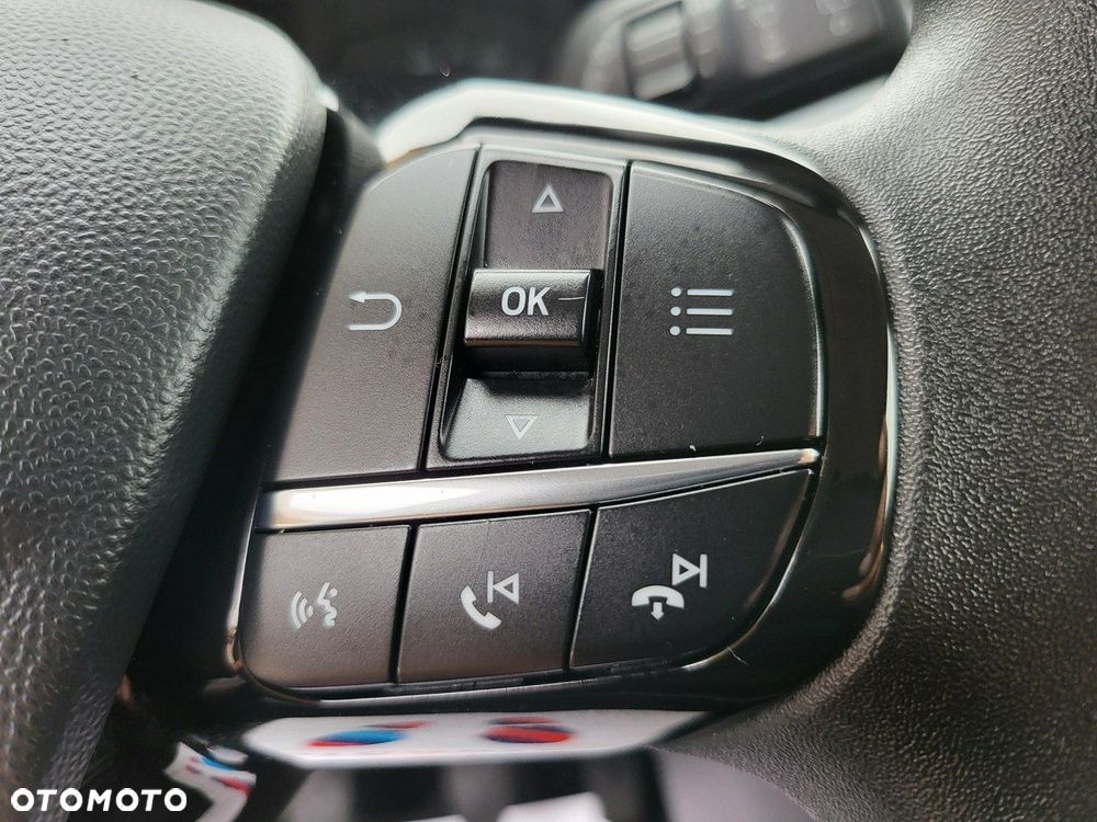 Ford Fiesta 1.1 Trend - 11