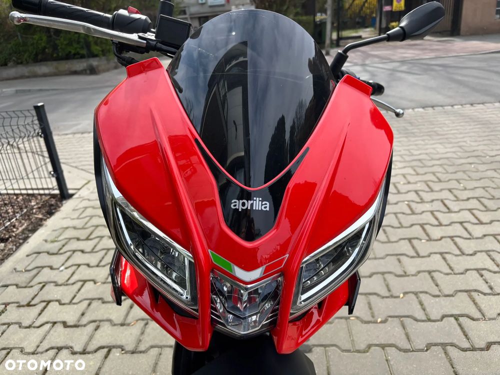 Aprilia Tuono - 9