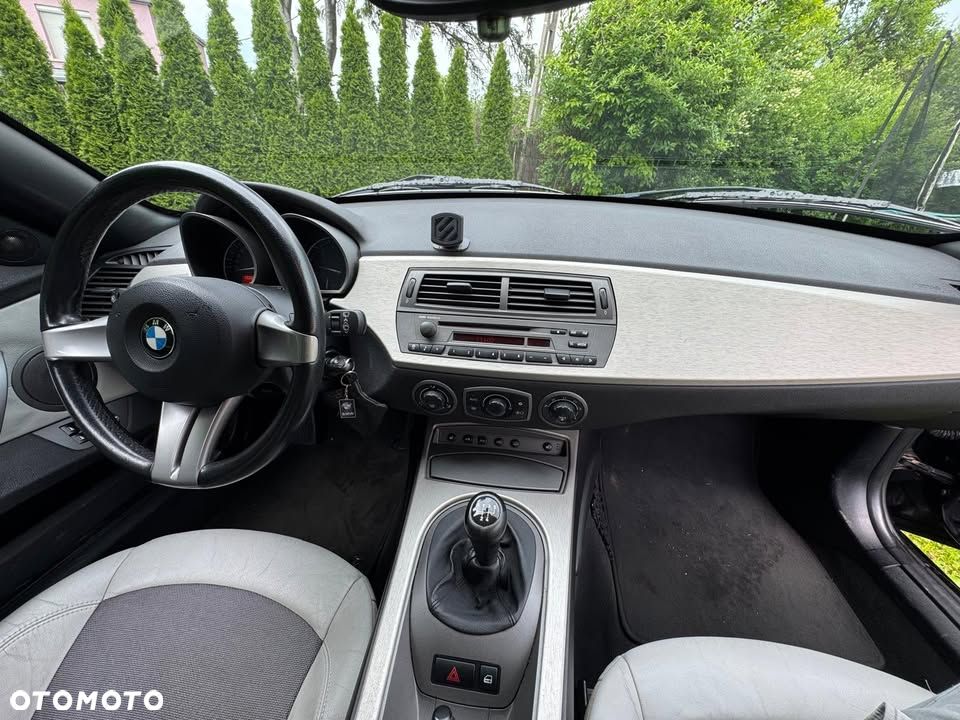 BMW Z4 2.2i - 2