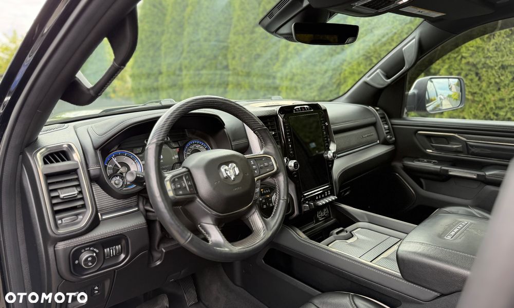 RAM 1500 Crew Cab Laramie - 12