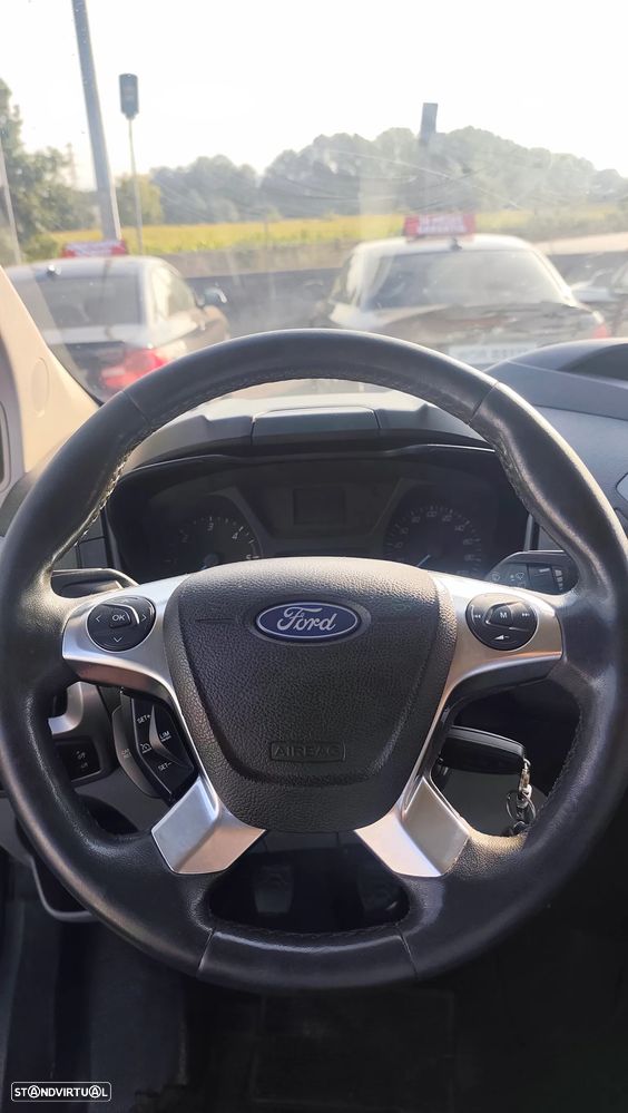 Ford Transit Custom 2.2 TDCI  - IVA DEDUTÍVEL - 9