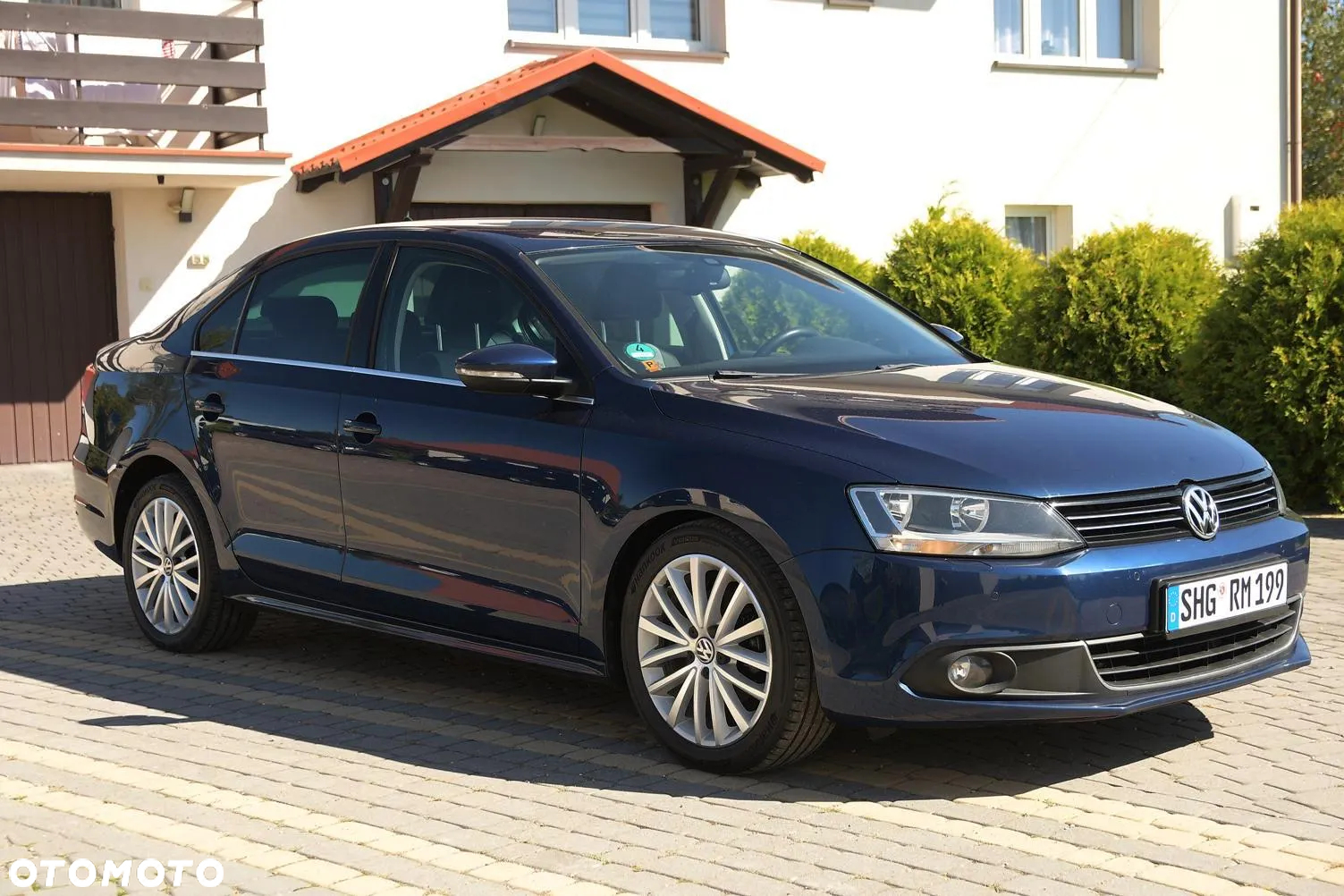Volkswagen Jetta - 2