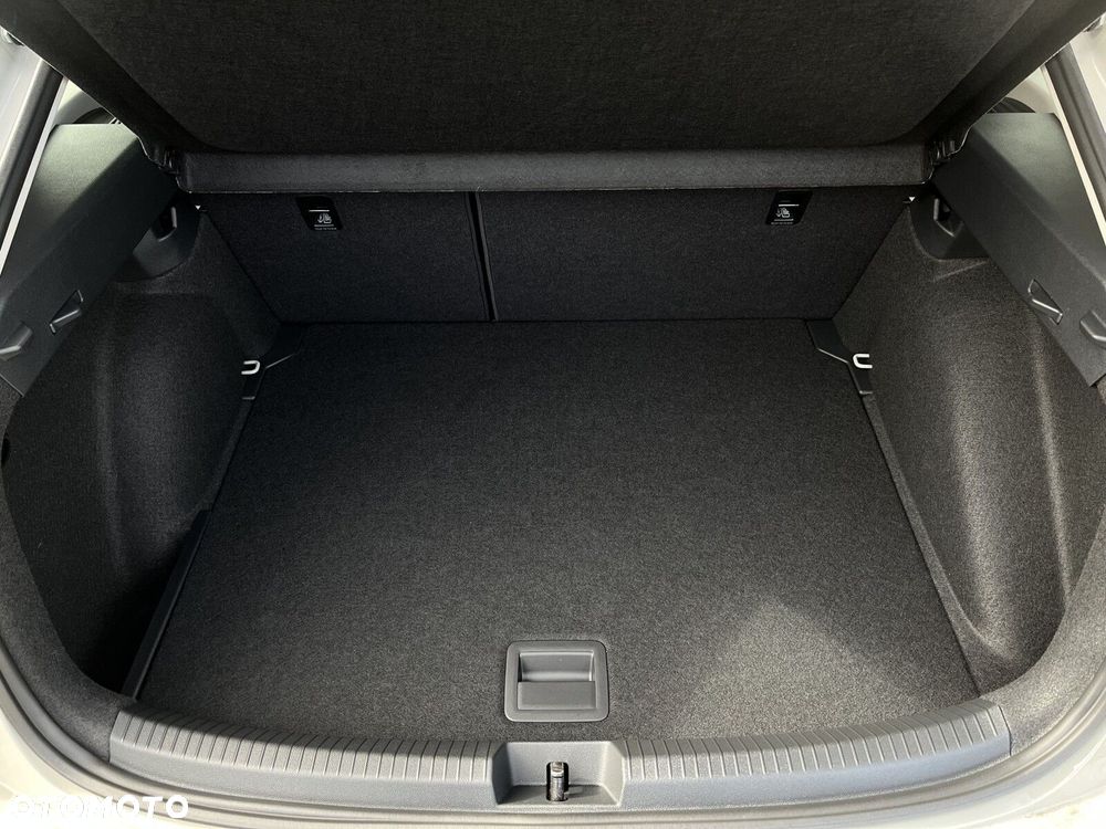 Volkswagen Taigo - 28