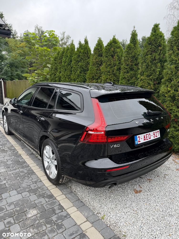 Volvo V60 B4 D Momentum - 29