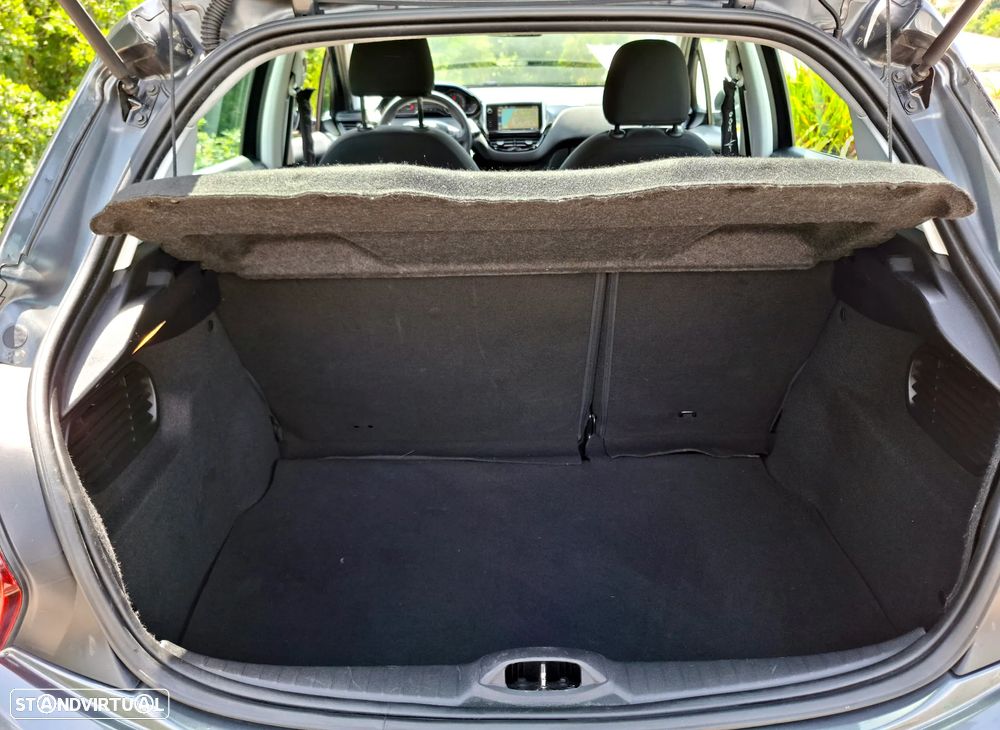Peugeot 208 1.6 BlueHDi Style - 15
