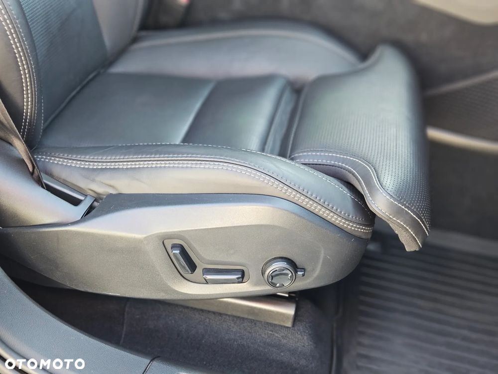Volvo XC 60 T6 AWD Inscription - 25