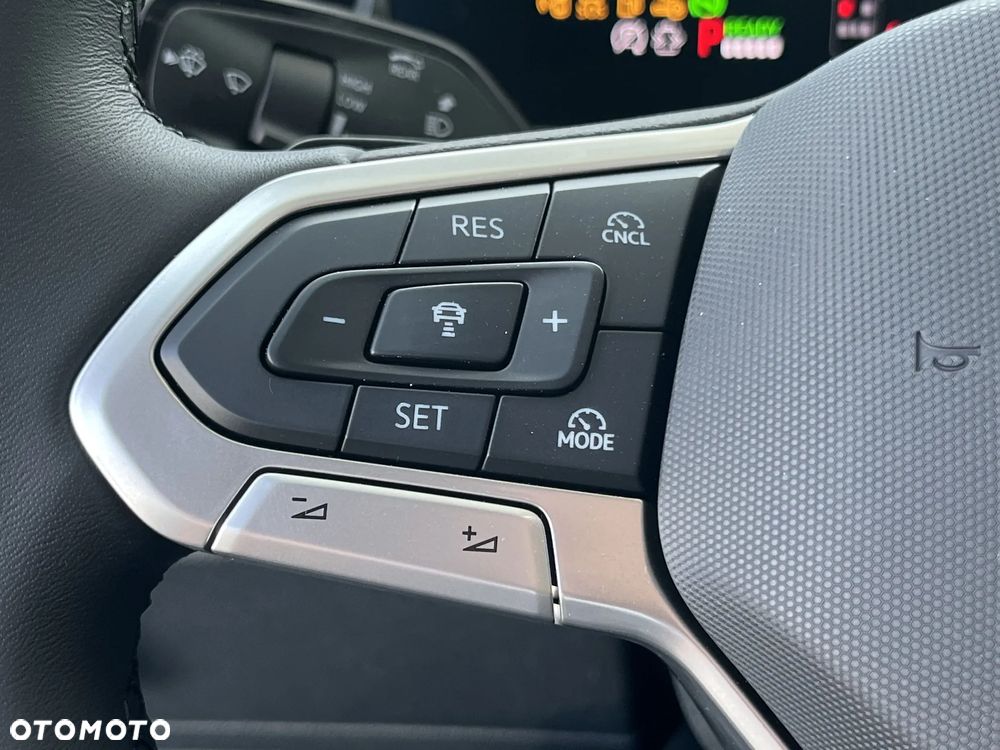 Volkswagen Tiguan 1.5 eHybrid PHEV 150kW Elegance DSG - 30
